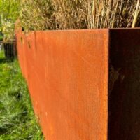 Bac à fleurs en acier Corten