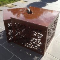 Tables basses gigognes en acier corten